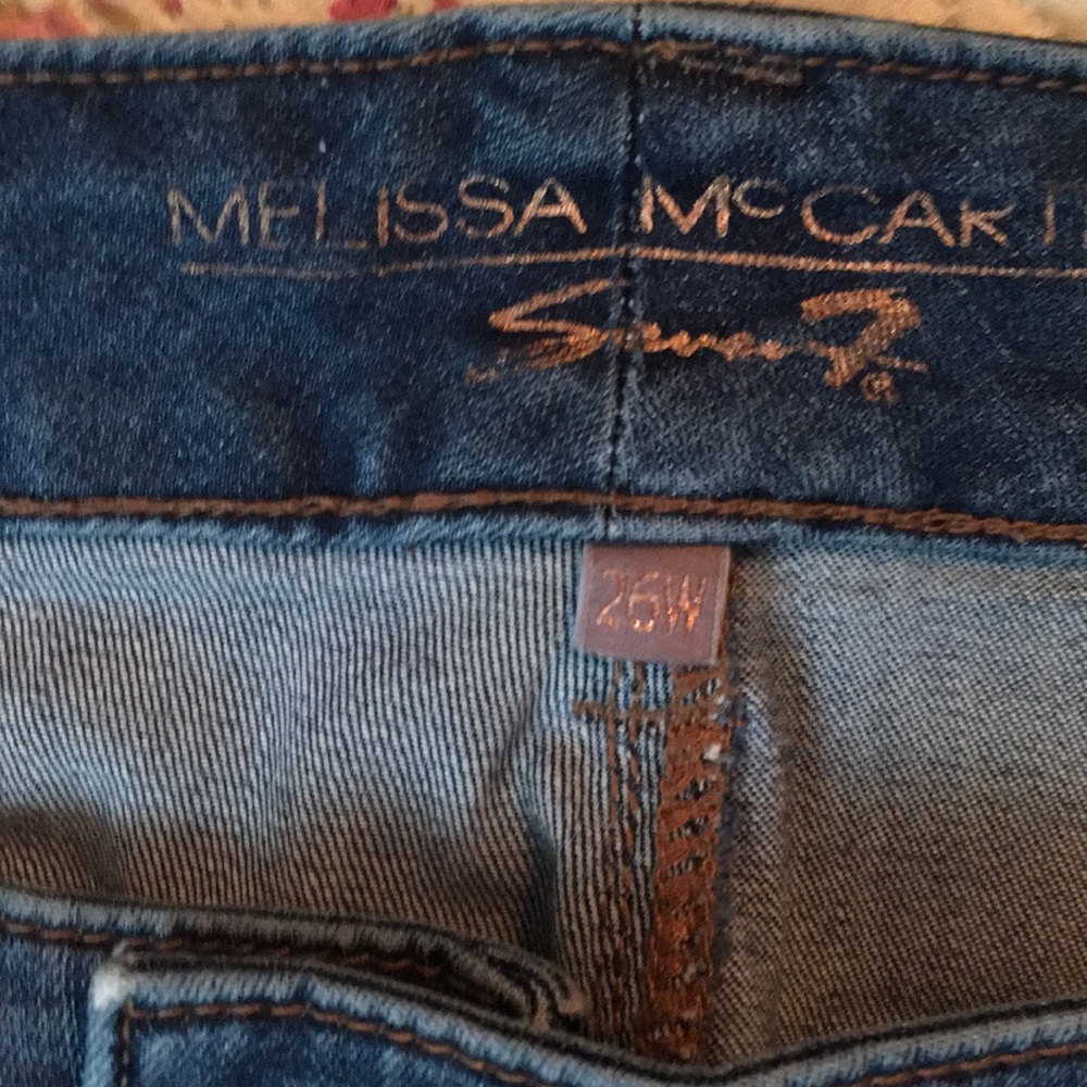 Plus size distressed jean short
